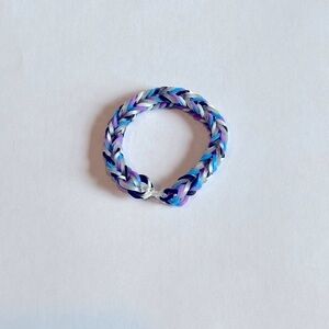 Hand Crafted Rubber Band Bracelet Fishtail Pattern